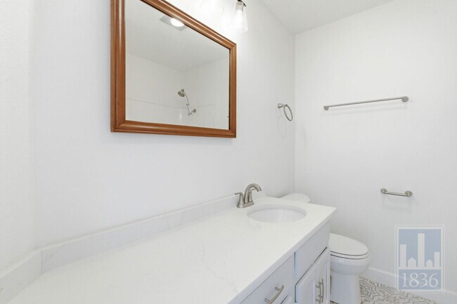 Building Photo - 2009 Sandberg Dr