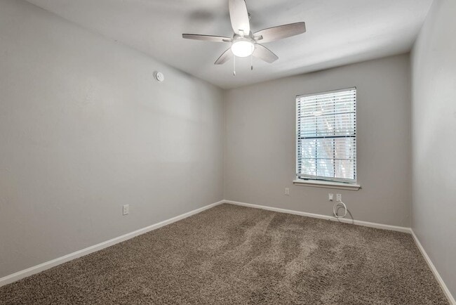 Building Photo - 4320 Carnwath Rd