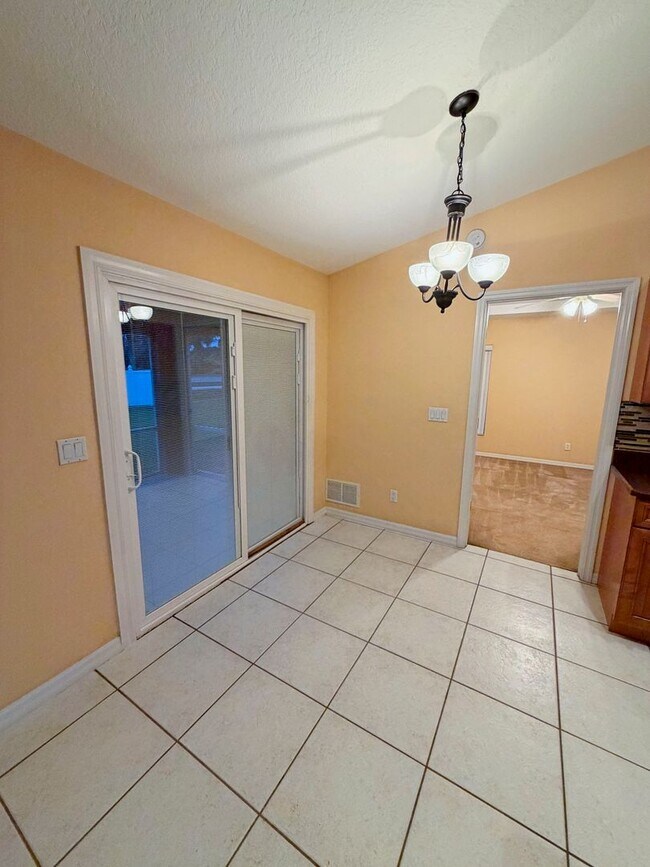 Building Photo - Immaculate 3-bedroom, 2-bathroom home situated on a spacious lot.