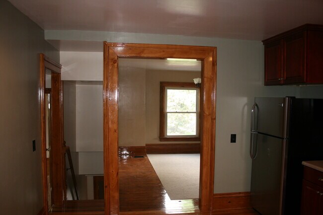 Building Photo - 196 Bristol St