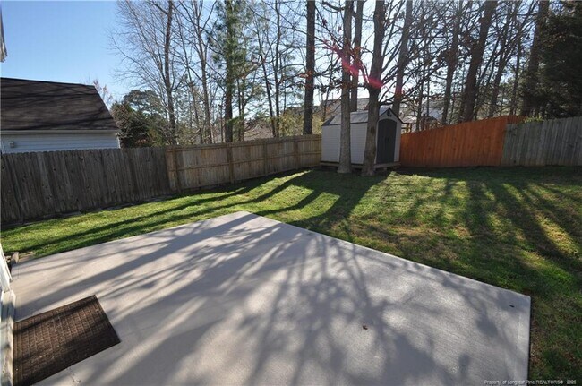 Building Photo - 202 Thorncrest Dr