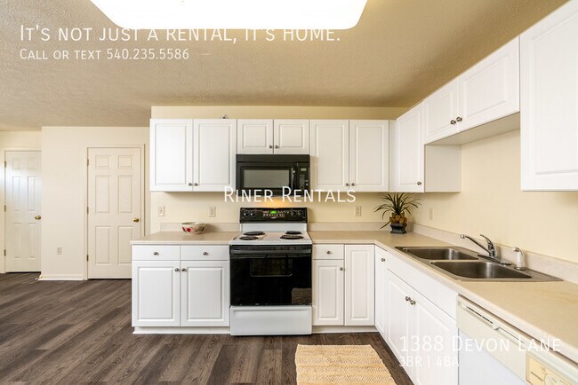 Building Photo - 1388 Devon Ln