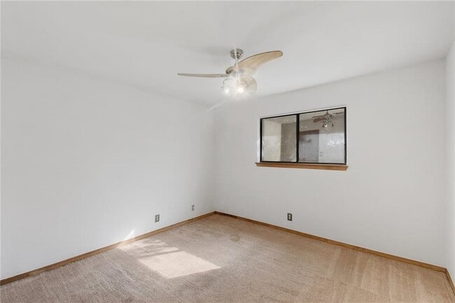 Building Photo - 4732 Palisade Dr