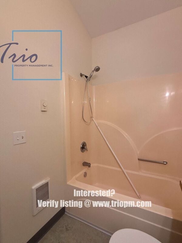 Building Photo - 457 Autumn Ave