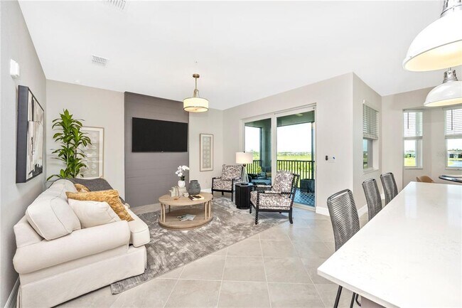 Building Photo - 12140 Wellen Golf St
