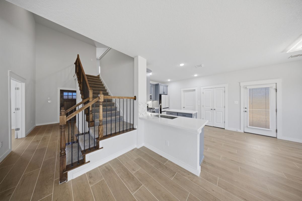 Building Photo - 8007 Chasemont Ct