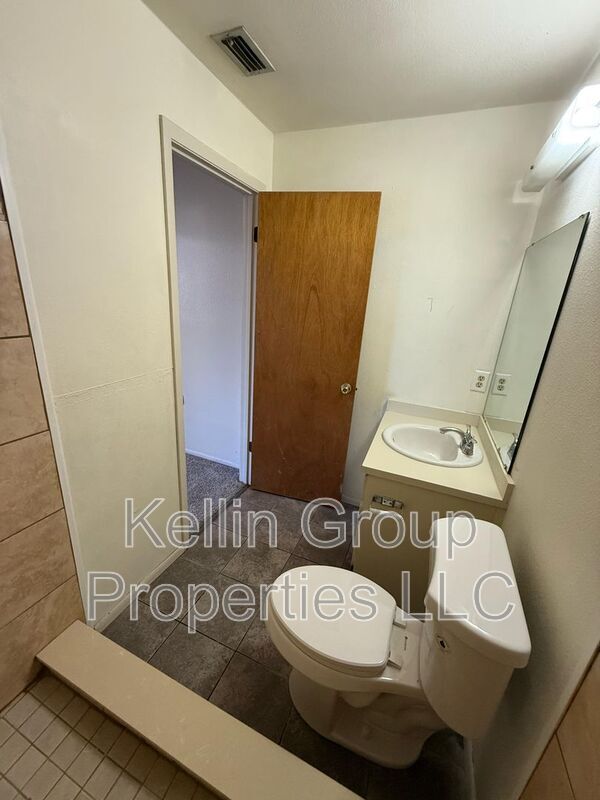 Building Photo - 5651 Struthers Ct