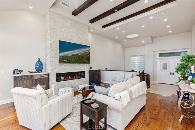 Building Photo - 24536 Santa Clara Ave