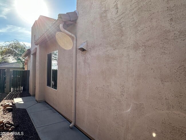 Building Photo - 8076 S Spur Trail Ct