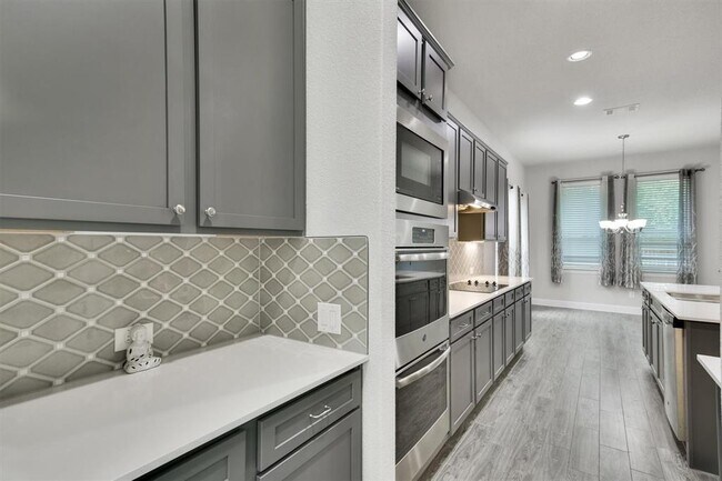 Building Photo - 1405 Highland Ridge Rd
