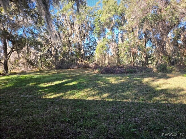 Building Photo - 2846 N Kittery Point