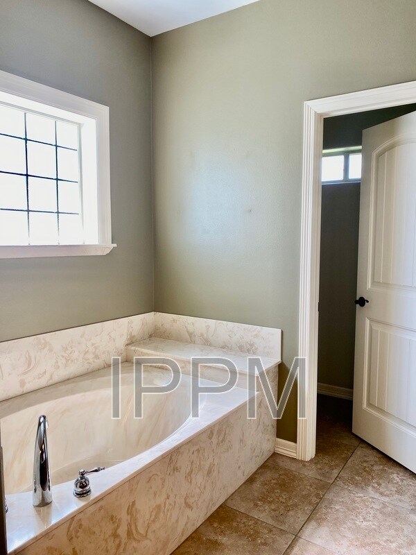 Building Photo - 5602 Wild Laurel