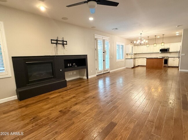 Building Photo - 11225 E Sylvan Ave