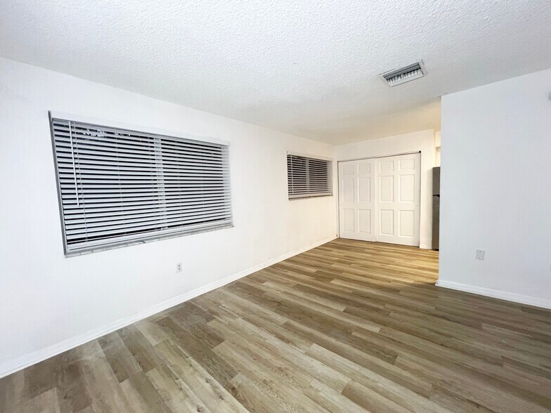Building Photo - 65 NE 59th St