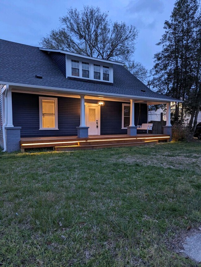 Building Photo - 1001 S 8th St