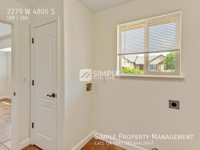 Building Photo - Newly remodeled home in Taylorsville!