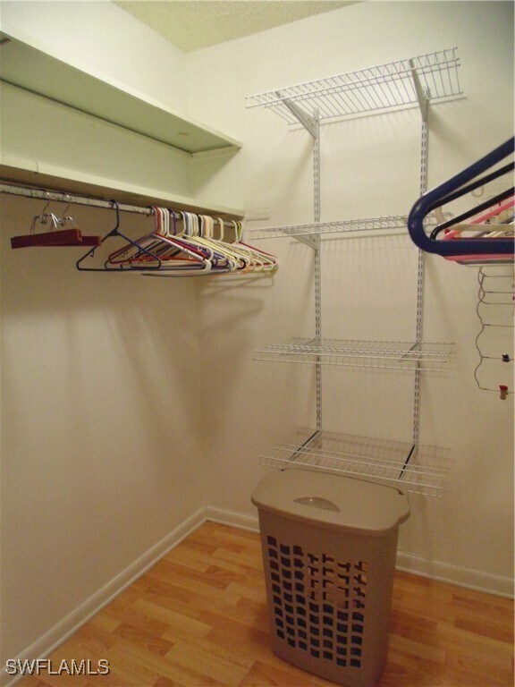 Building Photo - 5441 Peppertree Dr