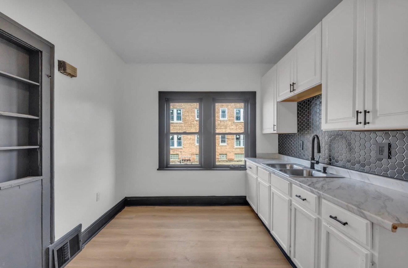 Building Photo - 3447 E 140th St