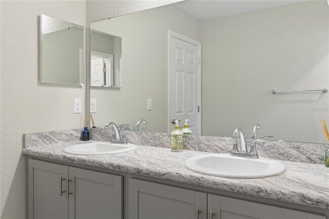 Building Photo - 11759 Sabal Scrub Ct