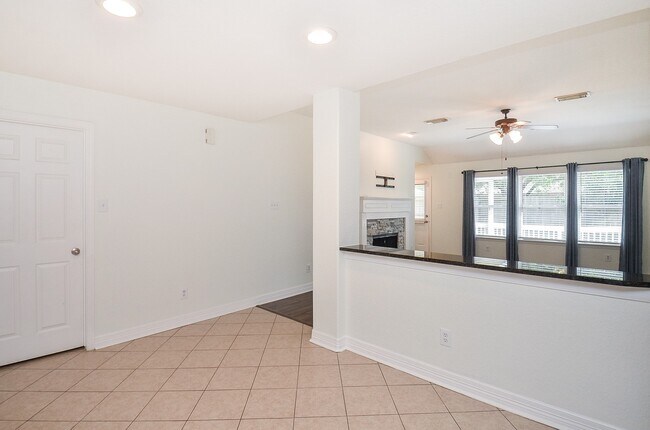 Building Photo - 14630 Windwood Park Ln