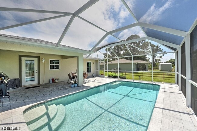 Building Photo - 5029 W Hummingbird Dr