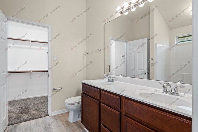 Building Photo - 7811 Redbrush