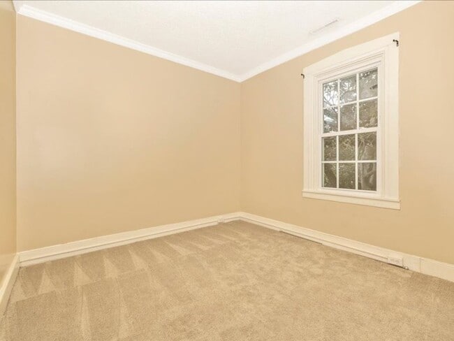Building Photo - Open House 24th 10:30 to 11:30 AM