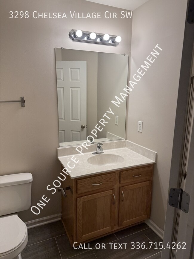 Building Photo - 3298 Chelsea Village Cir SW