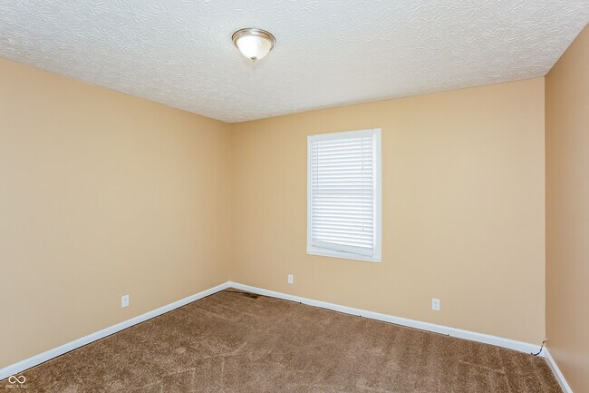 Building Photo - 3735 Crickwood Dr