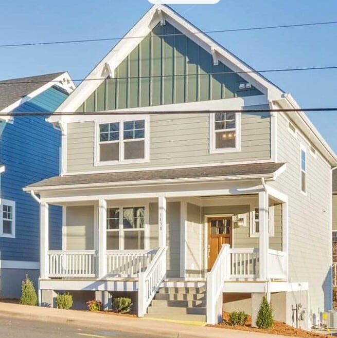 Building Photo - 1458 Avon St