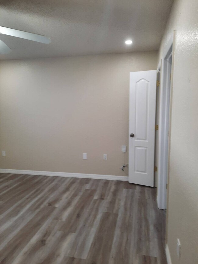 Building Photo - 11239 Blythville Rd