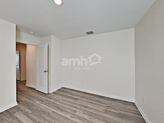 Building Photo - 7938 Cactus Plum Dr