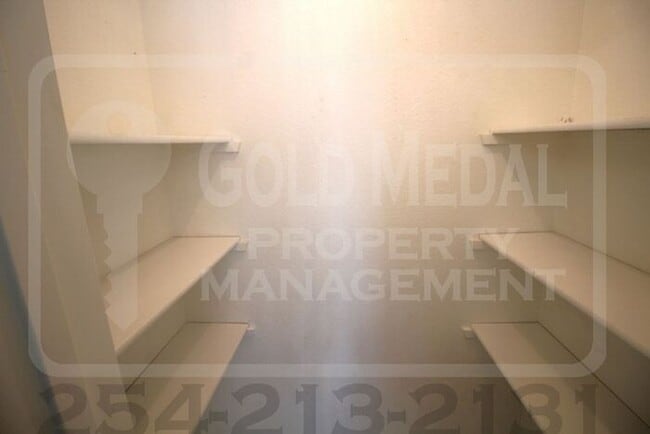 Building Photo - 602 Aries Ave