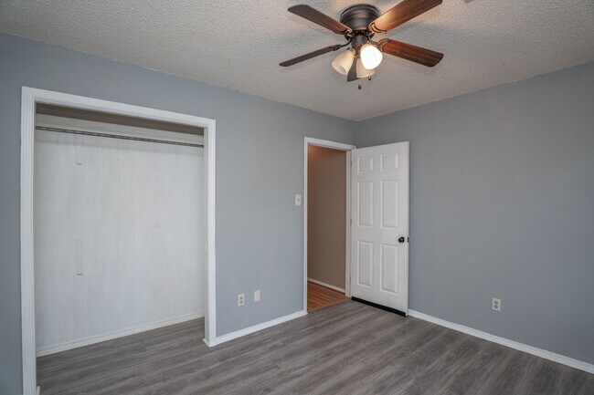 Building Photo - 4 Bedroom Home in North Little Rock with S...