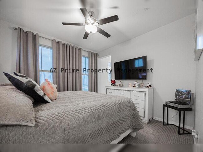 Building Photo - 11777 S 51st Dr