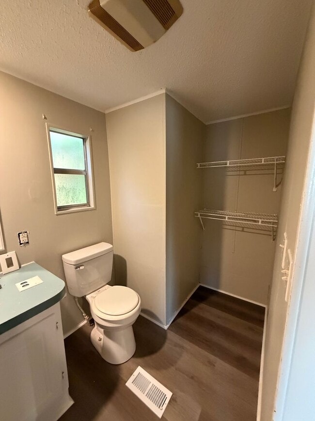 Building Photo - South Bossier - Remodeled - 2 Bed 2 Bath Home