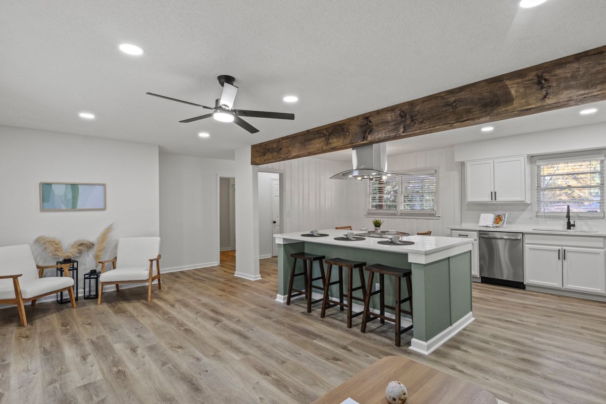 Building Photo - 2378 Green Forrest Dr