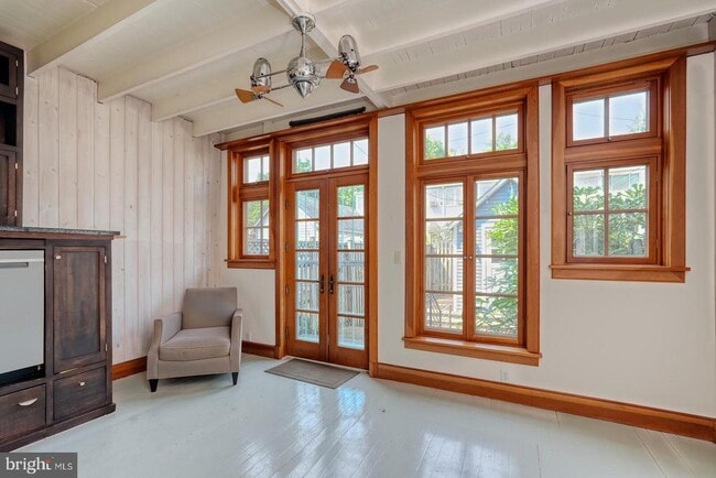 Building Photo - 2428 Tunlaw Rd NW