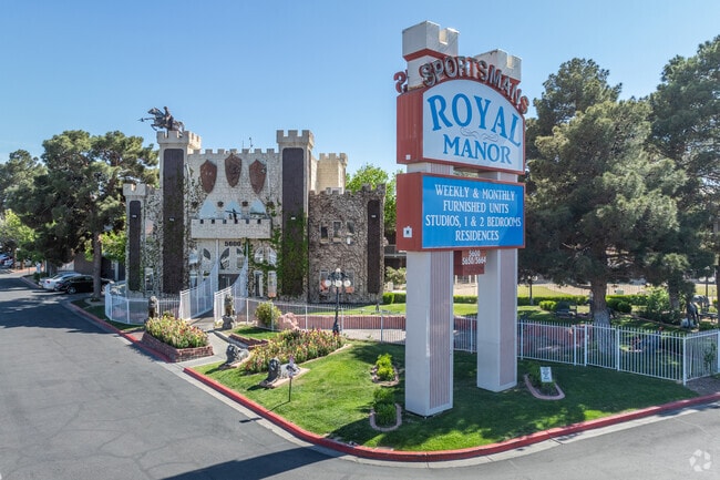 Building Photo - Sportsman's Royal Manor