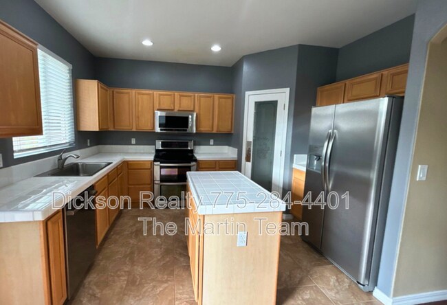 Building Photo - 2739 Ineisa Ct