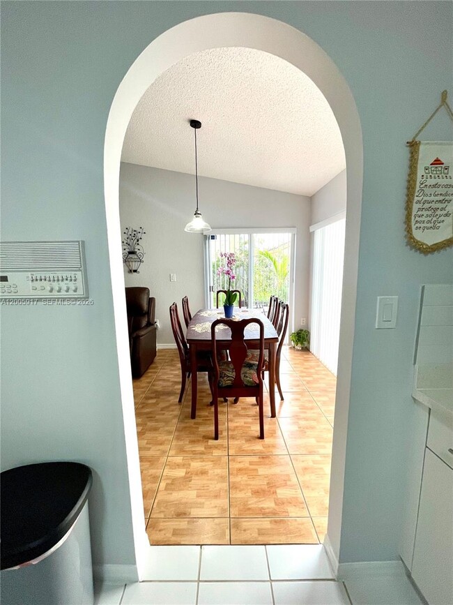 Building Photo - 9929 NW 29th Terrace