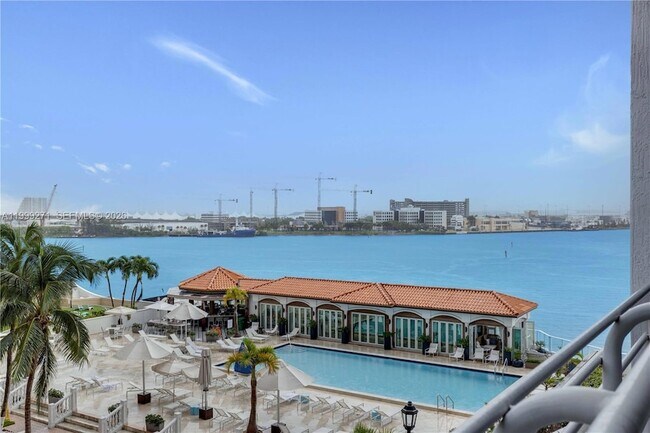 Building Photo - 335 S Biscayne Blvd