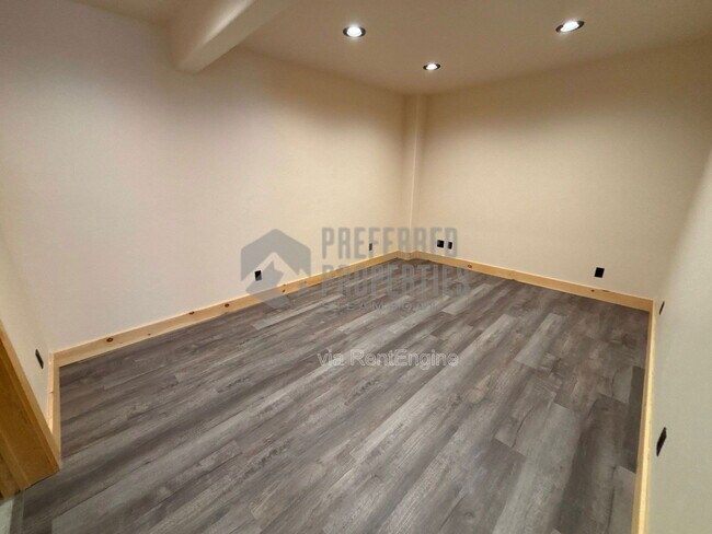 Building Photo - 33181 Wenatchi Trail