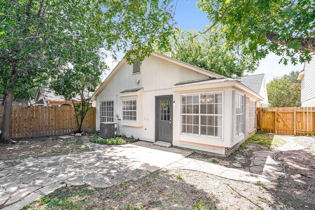 Building Photo - 18614 Seaton Dr