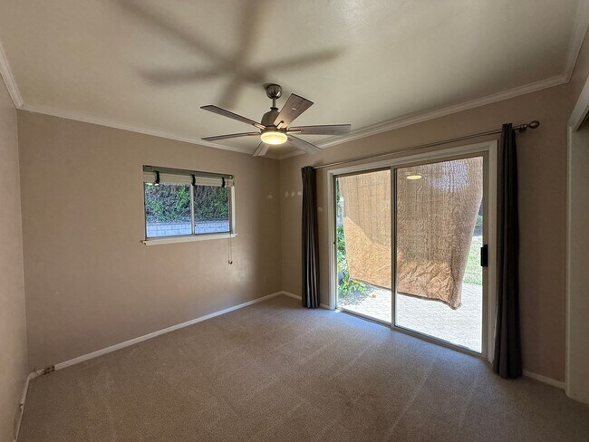 Building Photo - Large Ranch-Style Home in Vista