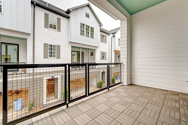 Building Photo - 2234 Lou Ellen Ln