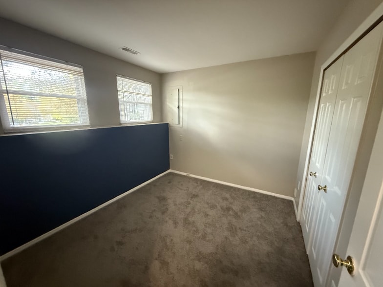 Building Photo - 7804 Old Litchfield Ln