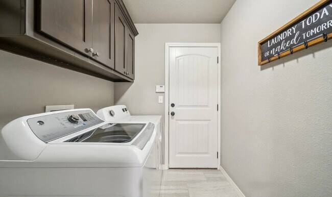 Building Photo - 18409 E 50th Pl S