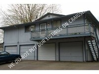 Building Photo - FULLY REMODELED 2-Bedroom Unit with Garage...