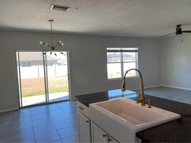 Building Photo - 1703 Johnson Pointe Dr